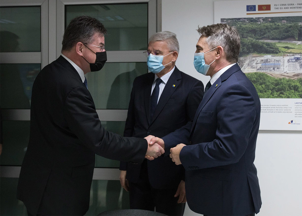 Komšić i Džaferović sa Lajčakom: Jačanje ekonomske suradnje
