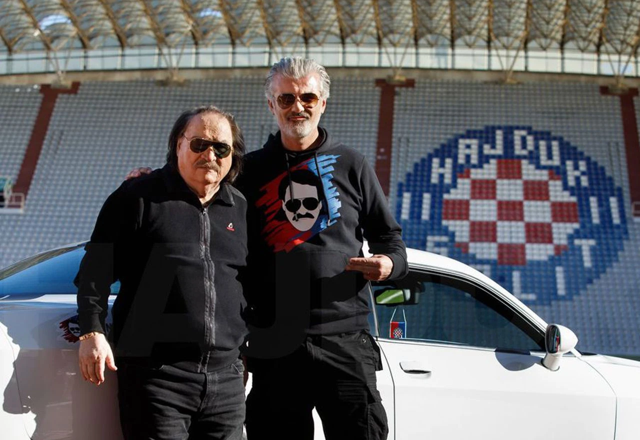 Mate Mišo Kovač i Saša Antić prepjevali stari Hajdukov navijački hit!
