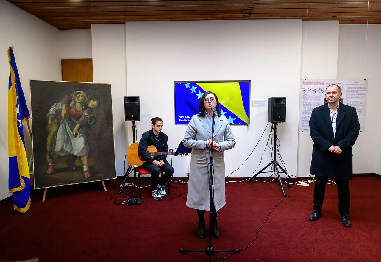 Povodom Dana državnosti BiH u Jablanici otvorena izložba 'Bosna je našla svoj put'