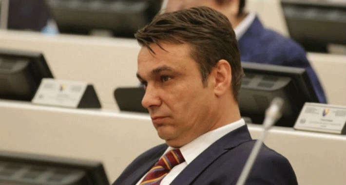 Bivši ministar Ahmetović pravosnažno osuđen za zloupotrebu položaja