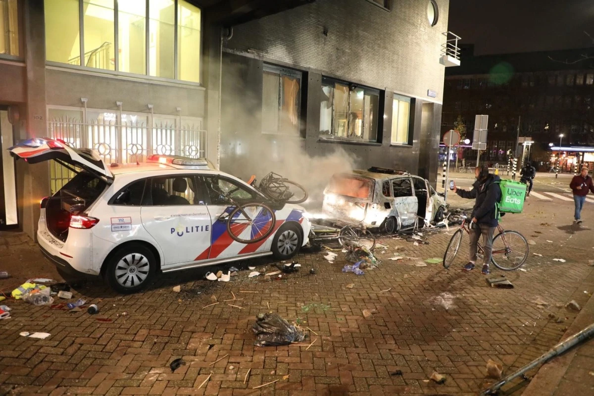 Gradonačelnik Rotterdama osudio ''orgiju nasilja'' na prosvjedima protiv covid mjera