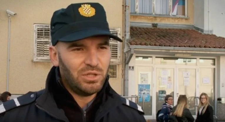 Porečki policajac udaljen iz službe jer nije htio pokazati covid potvrdu