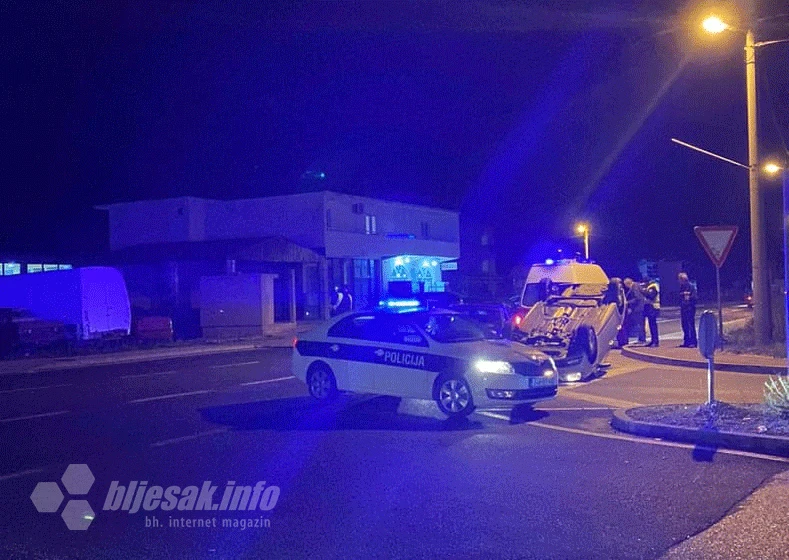 Prometna u Vrapčićima: Auto na krovu