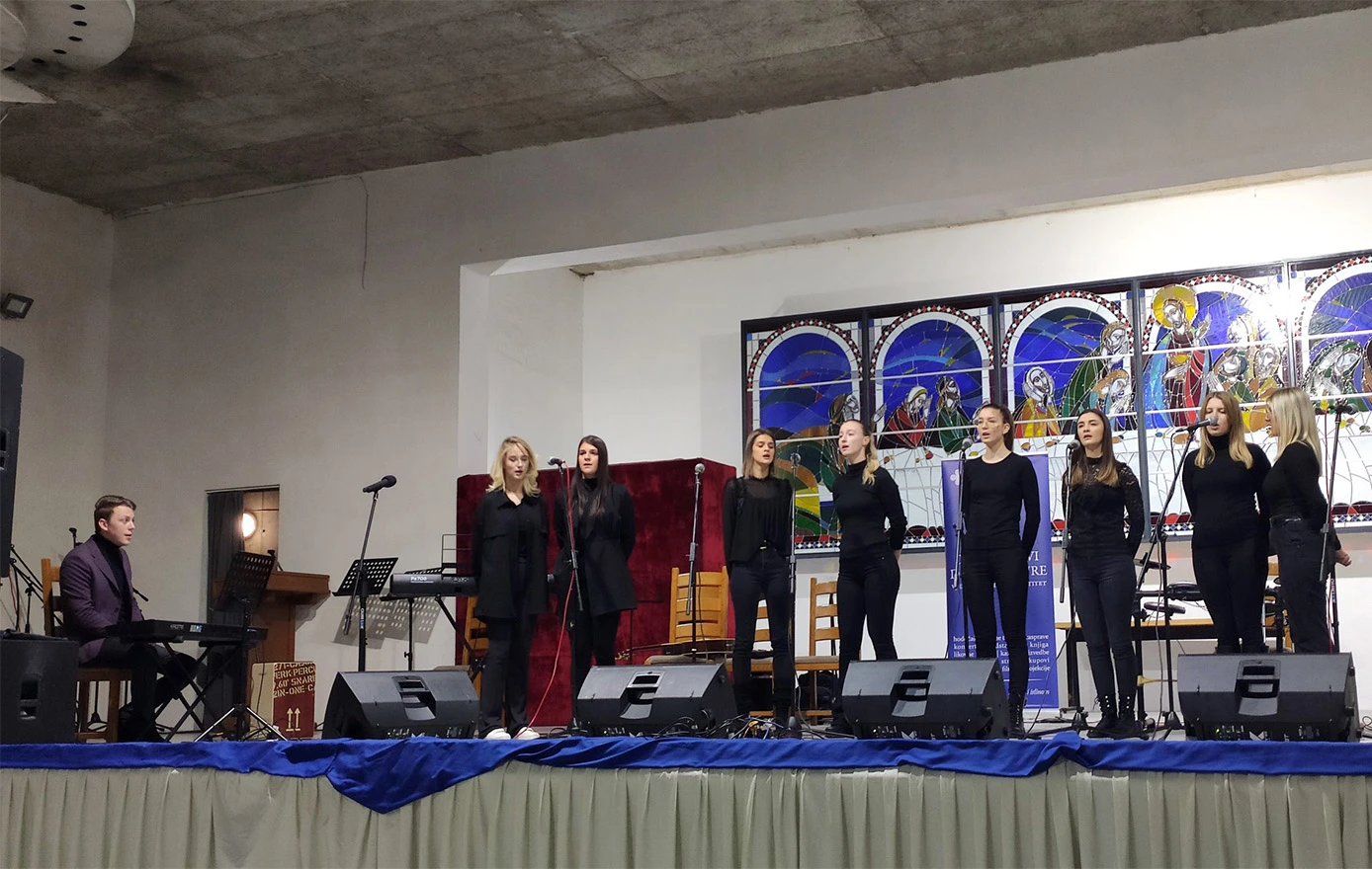HKZ Troplet: Održan koncert duhovne glazbe jedanaest bendova