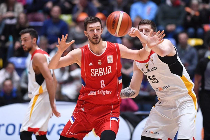 Srpski košarkaš se srušio na treningu, hitno prebačen u bolnicu