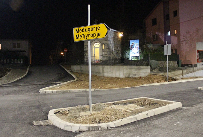 1.000 KM kazne za šaranje ćirilice ili latinice na znakovima?