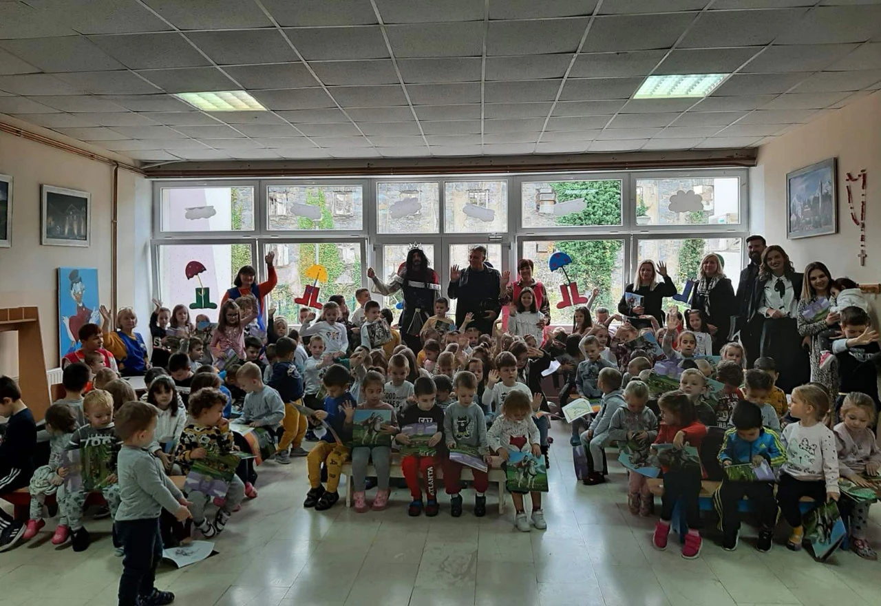 Ljubuški: Djeci predstavljena slikovnica "Herceg Stjepan Kosača"