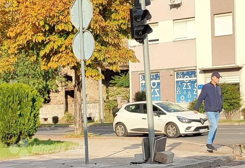 Ležeći semafor postao ''poduprti'' semafor