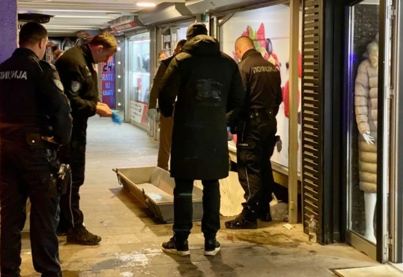 Beživotno tijelo muškarca pronađeno u haustoru zgrade