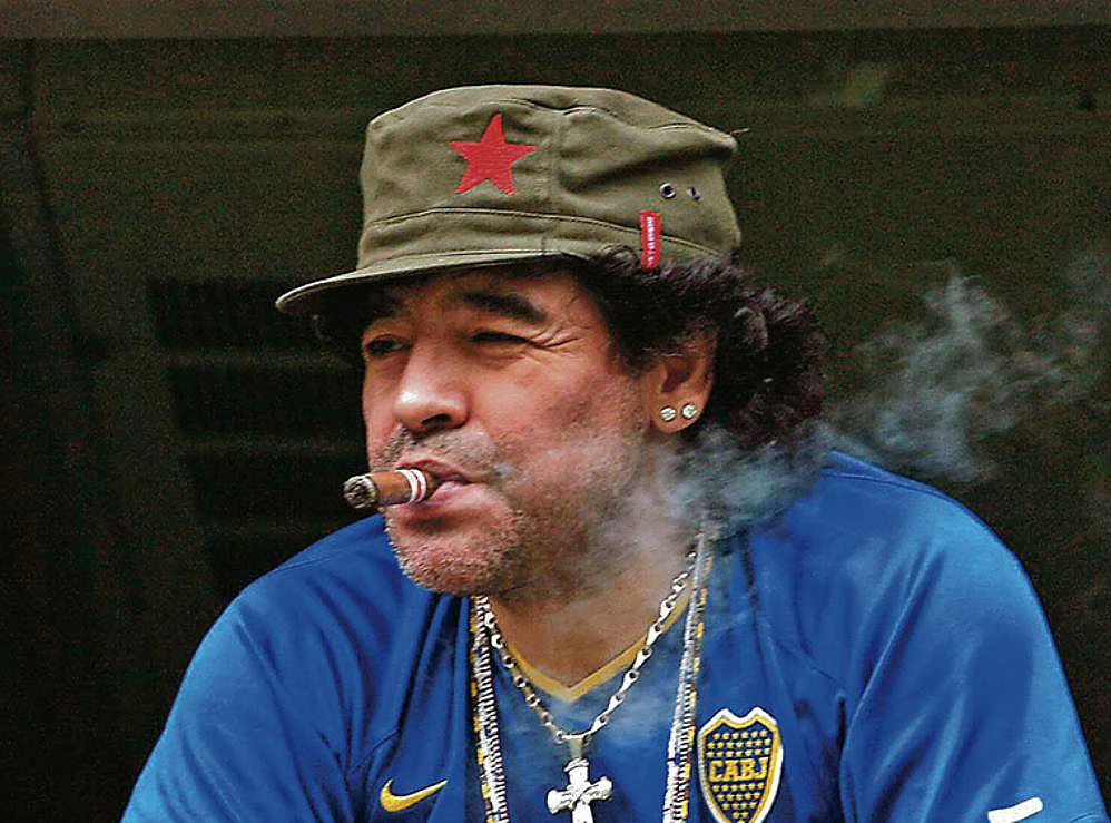 Maradonina djeca prodaju sve: Legenda ostavila dug od 86 milijuna eura