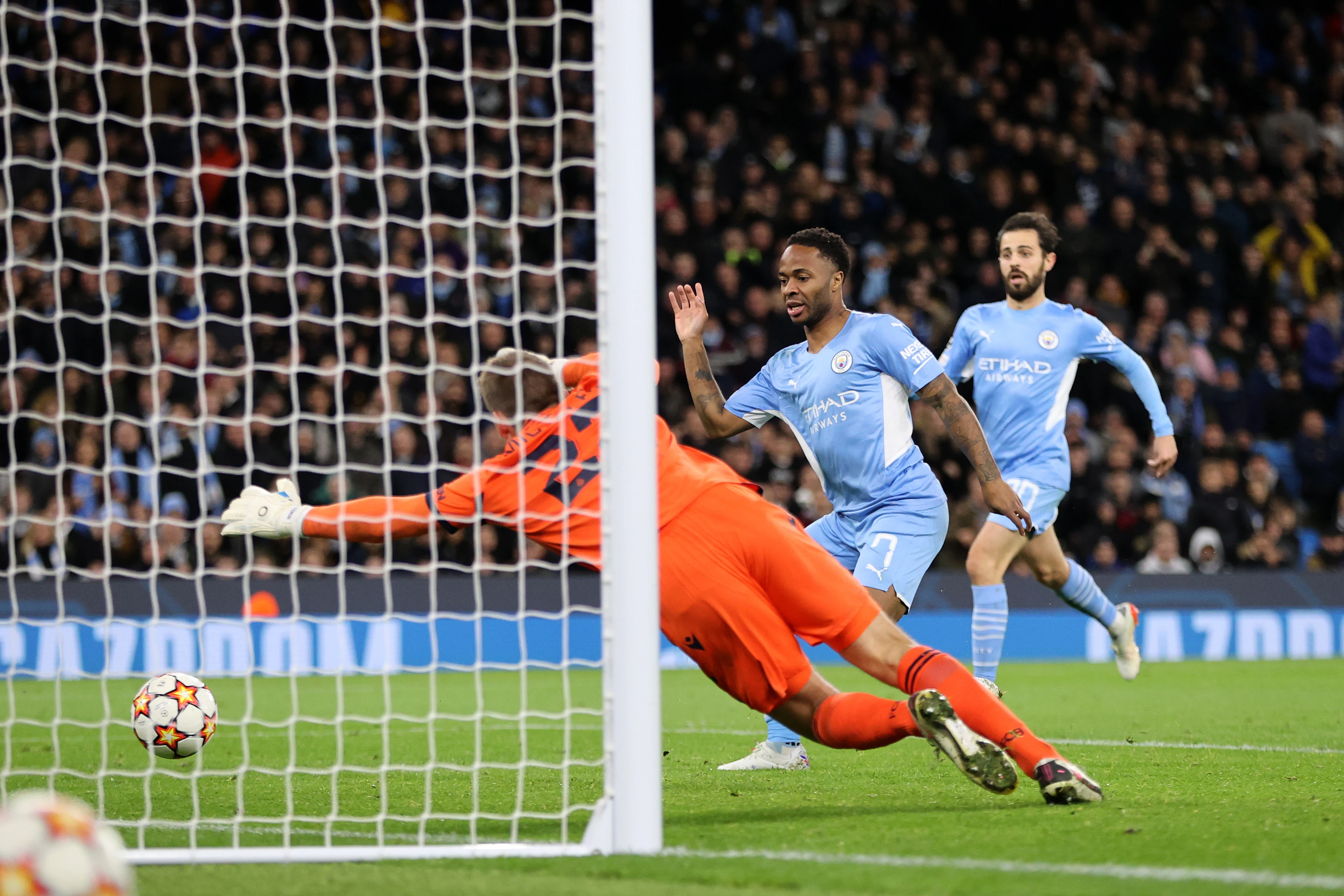 City uvjerljiv, Ajax savršen, PSG se poskliznuo u Njemačkoj