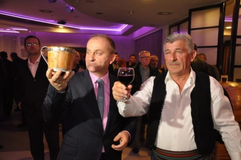 Umjetnost, vrhunska vina i suhomesnate delicije za kraj Dana Matice hrvatske u Brotnju