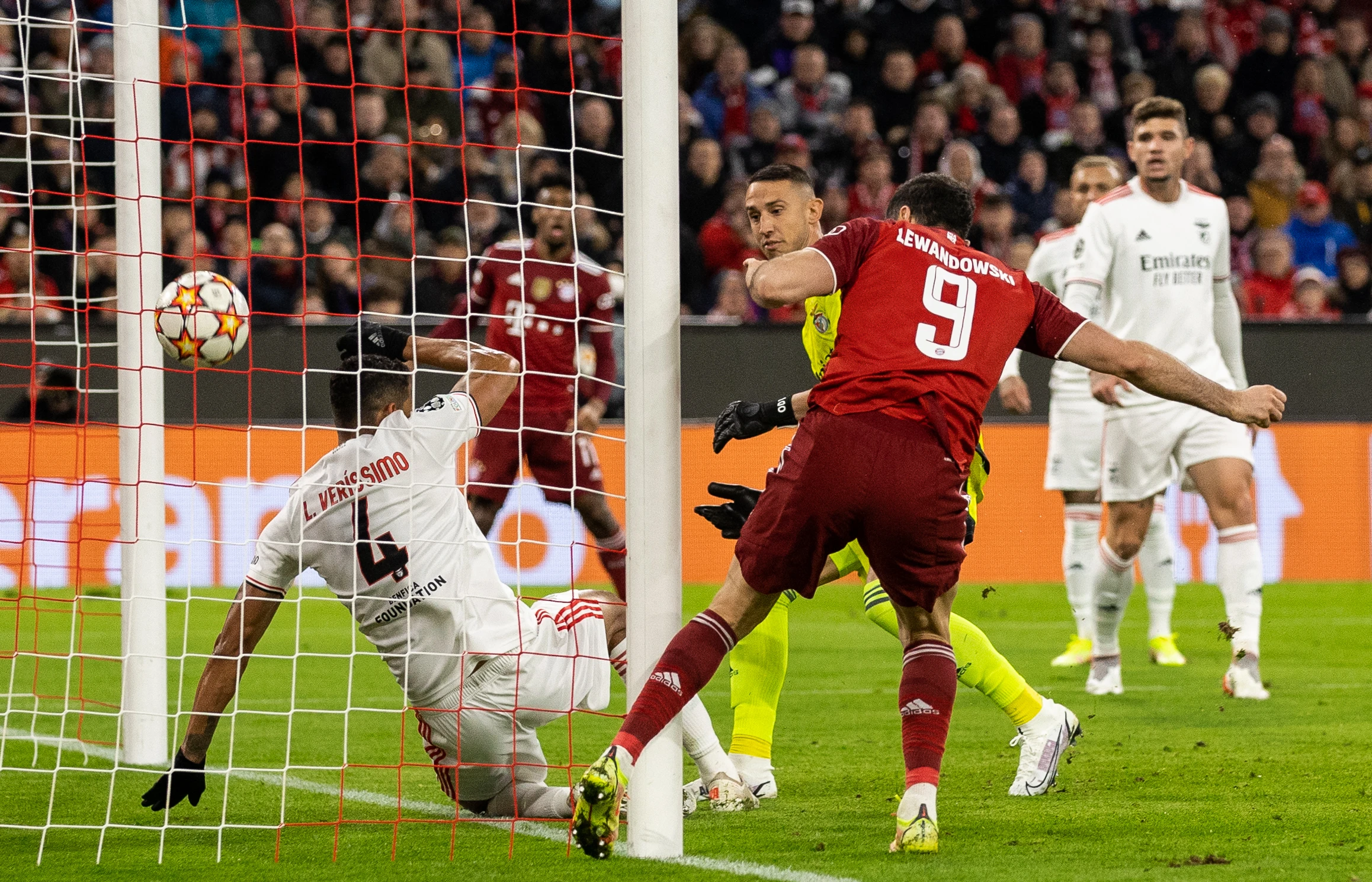 Bayern osigurao prolaz; Minimalna pobjeda Barcelone