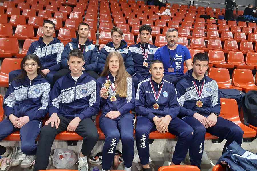 Galebovima 6 medalja i pehar za najuspješniju kadetkinju turnira