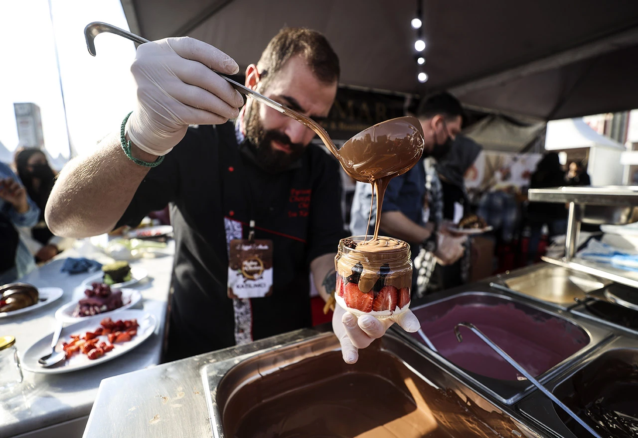 Festival kave i čokolade: Održano i natjecanje u jedenju čokolade i ispijanju tople kave