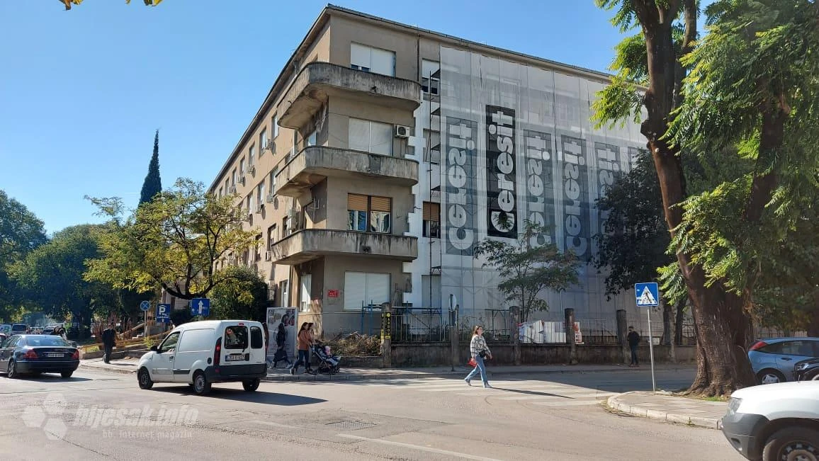 Toplije u novu zimu: Radovi na zgradi Ravnateljstva mostarske bolnice