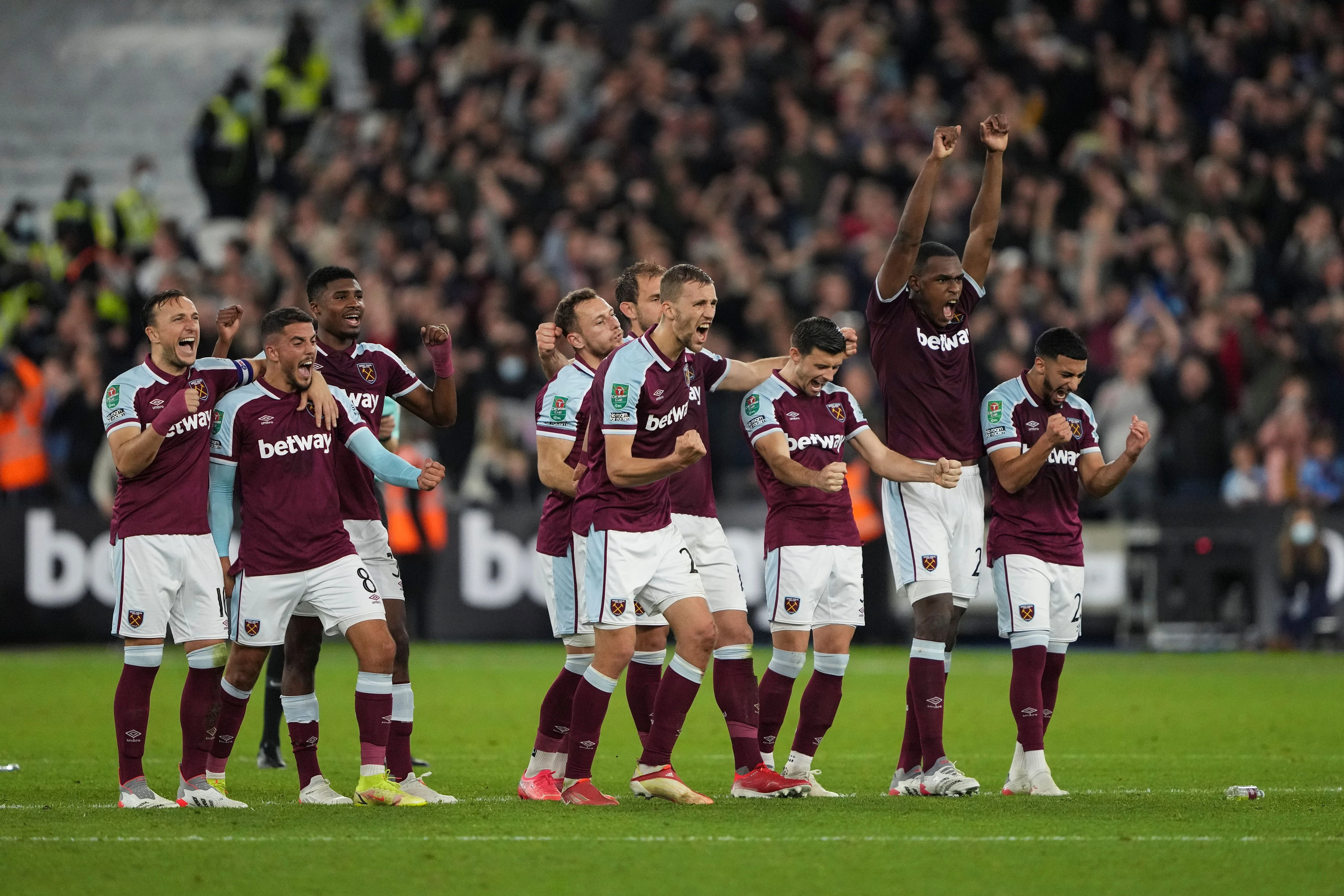 West Ham izbacio City iz kupa; Liverpool i Tottenham prošli
