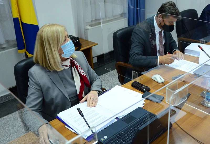 Vlada: Trenutne fiskalne kase su zastarjele