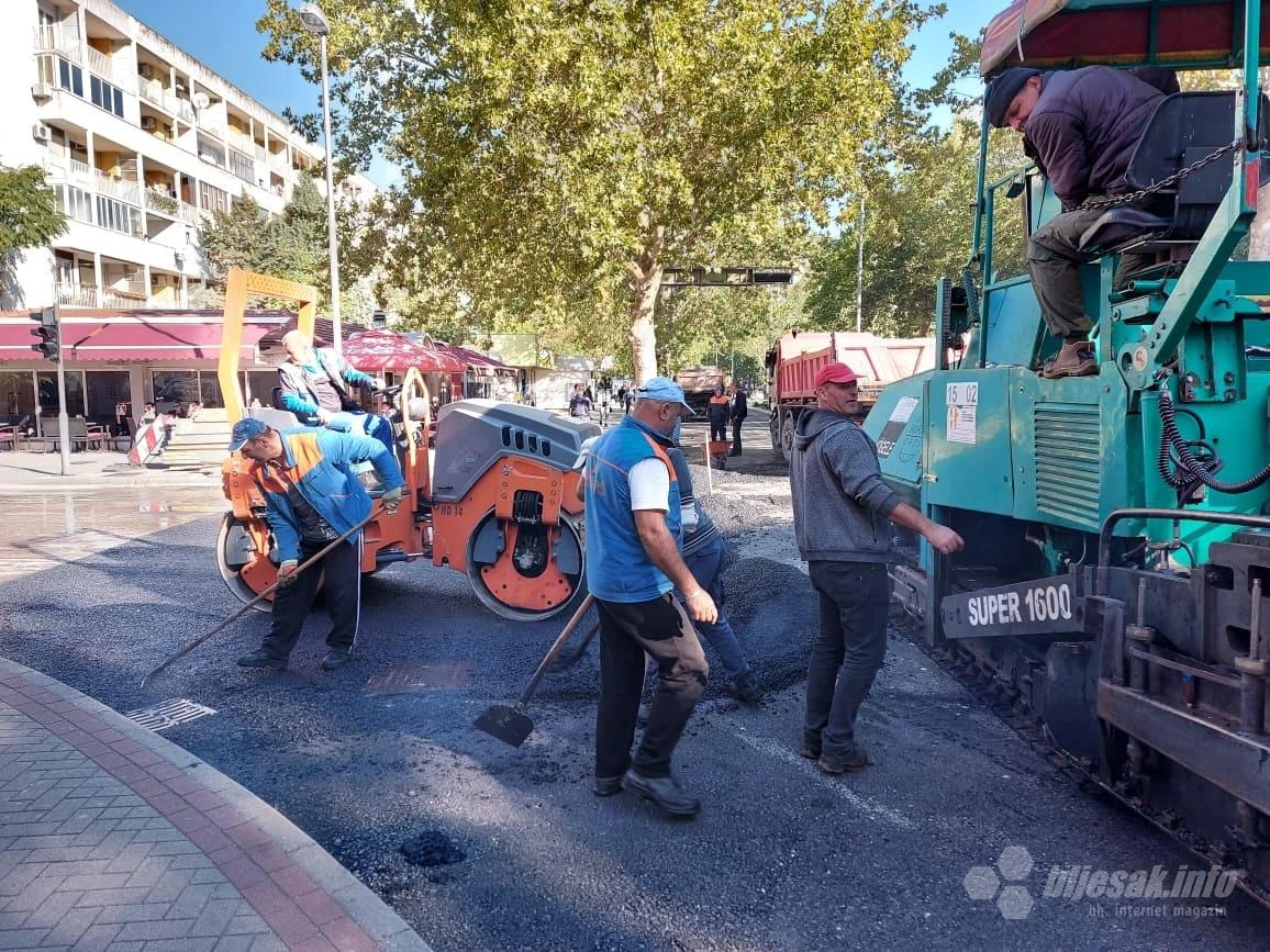 Mostar, avenija i asfalt