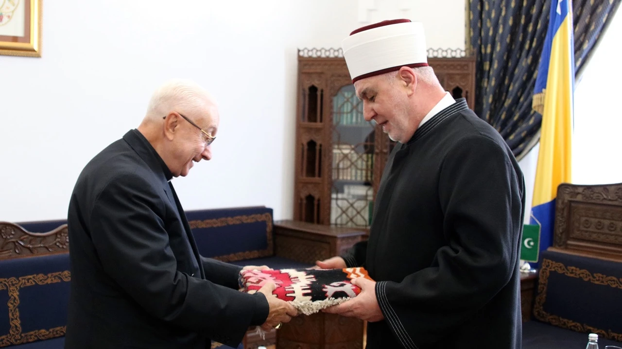 Apostolski nuncij u oproštajnoj posjeti reisu-l-ulemi Kavazoviću