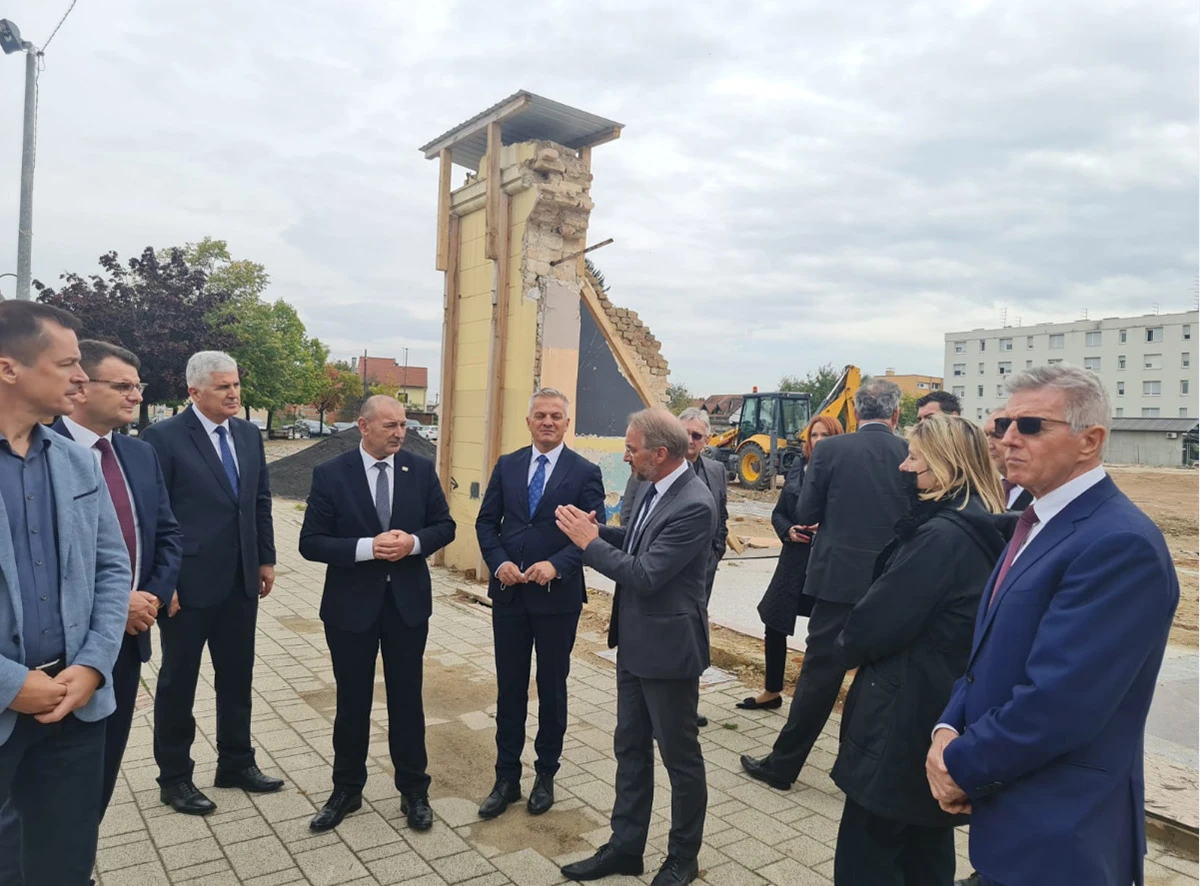 HDZ BiH: Novac za obnovu škole u Petrinji