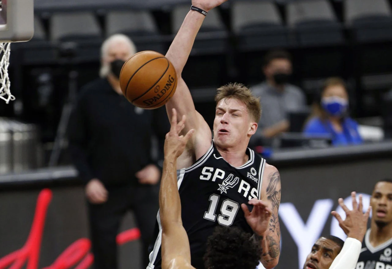 San Antonio Spursi otpustili Luku Šamanića