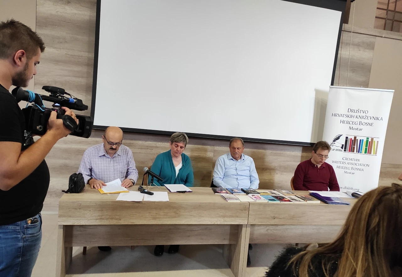 Ljubušak se književnim stvaralaštvom predstavio Mostarcima