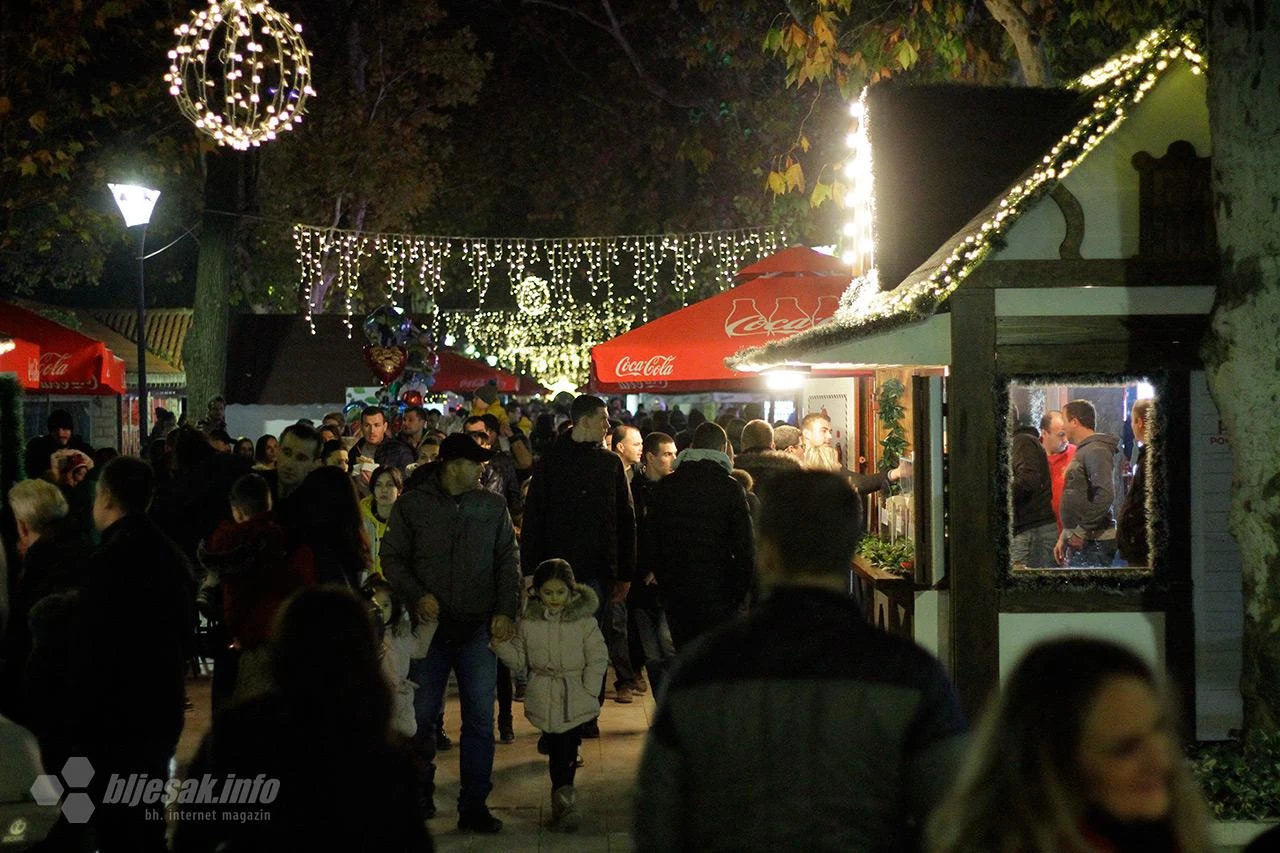Mostar: Grad sprema Advent 2021.