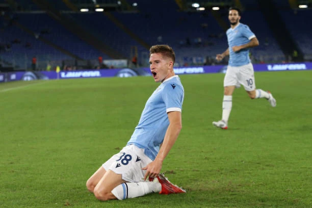 Prvijenac Bašića za Lazio; Zvezda nastavila pobjednički niz