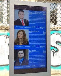 LCD totem - tehnička potpora u promociji cijepljenja protiv covida