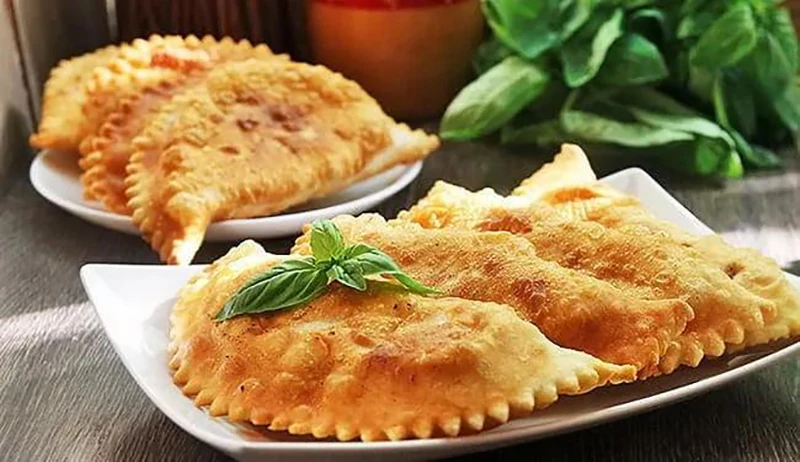 Znate li što je čeburek i kako ga napraviti?
