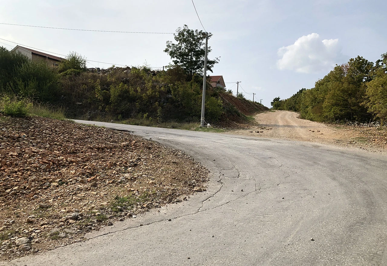HRS pita: Zašto se ne završava cesta Oklaji - Dobrkovići?