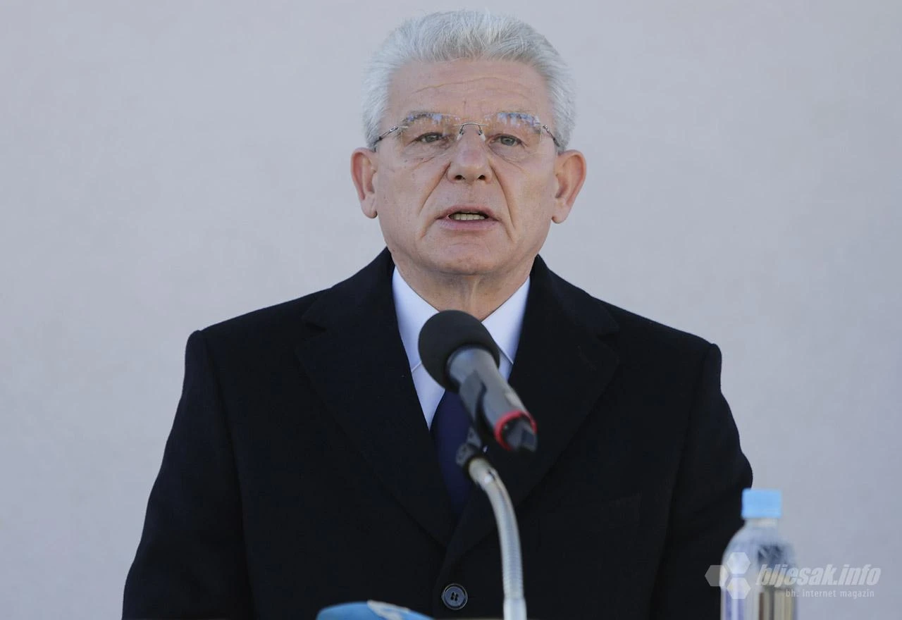 Džaferović poručio Dodiku: Ni sada, ni za šest mjeseci, niti bilo kada
