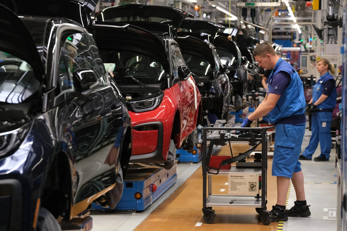Koliko će novca autoindustrija izgubiti ove godine zbog nedostatka čipova?