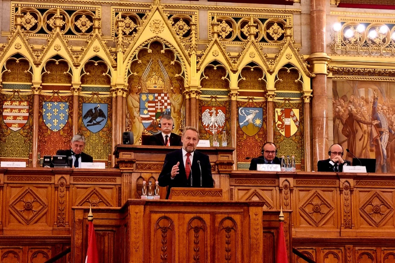 Izetbegović: Dodik ljulja Europu