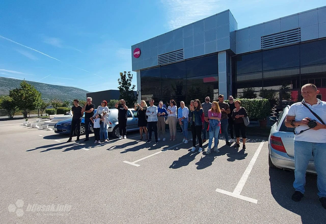 Borba za svjetski vrh - balon pušten u Mostaru