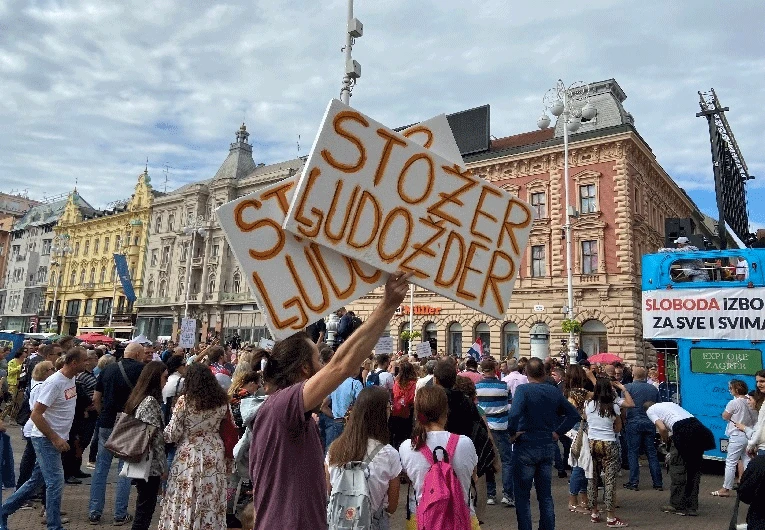 Održan antikorona prosvjed u Zagrebu