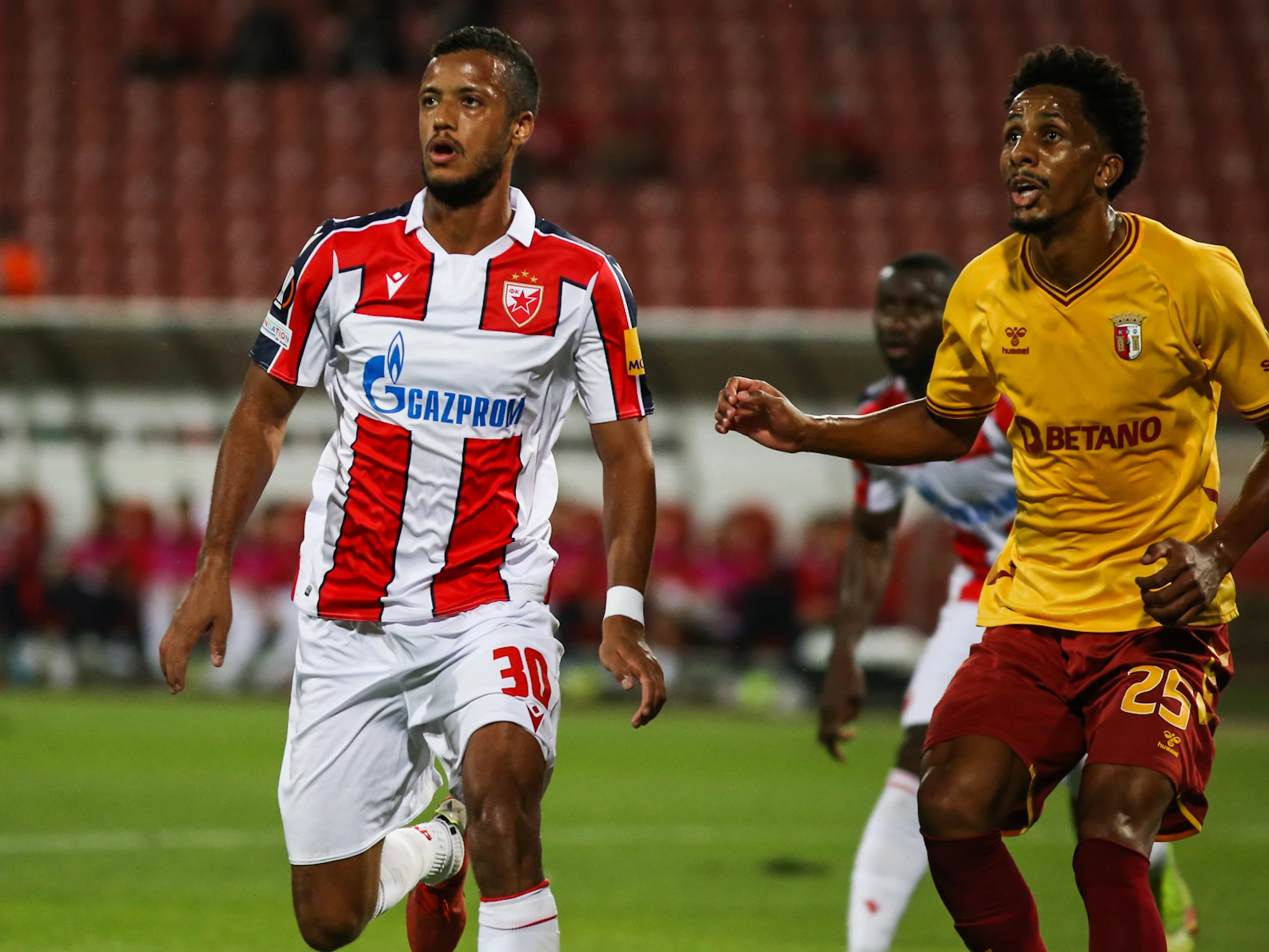 Crvena Zvezda, Betis i Bayer startali pobjedama