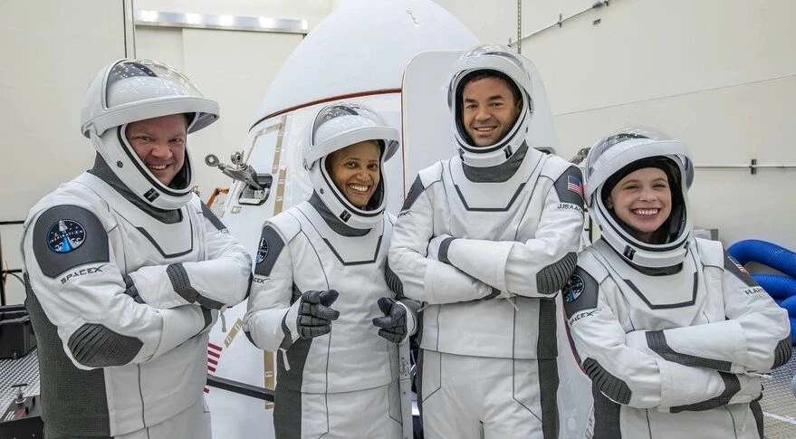 SpaceX odletio u svemir s prvom potpuno civilnom posadom