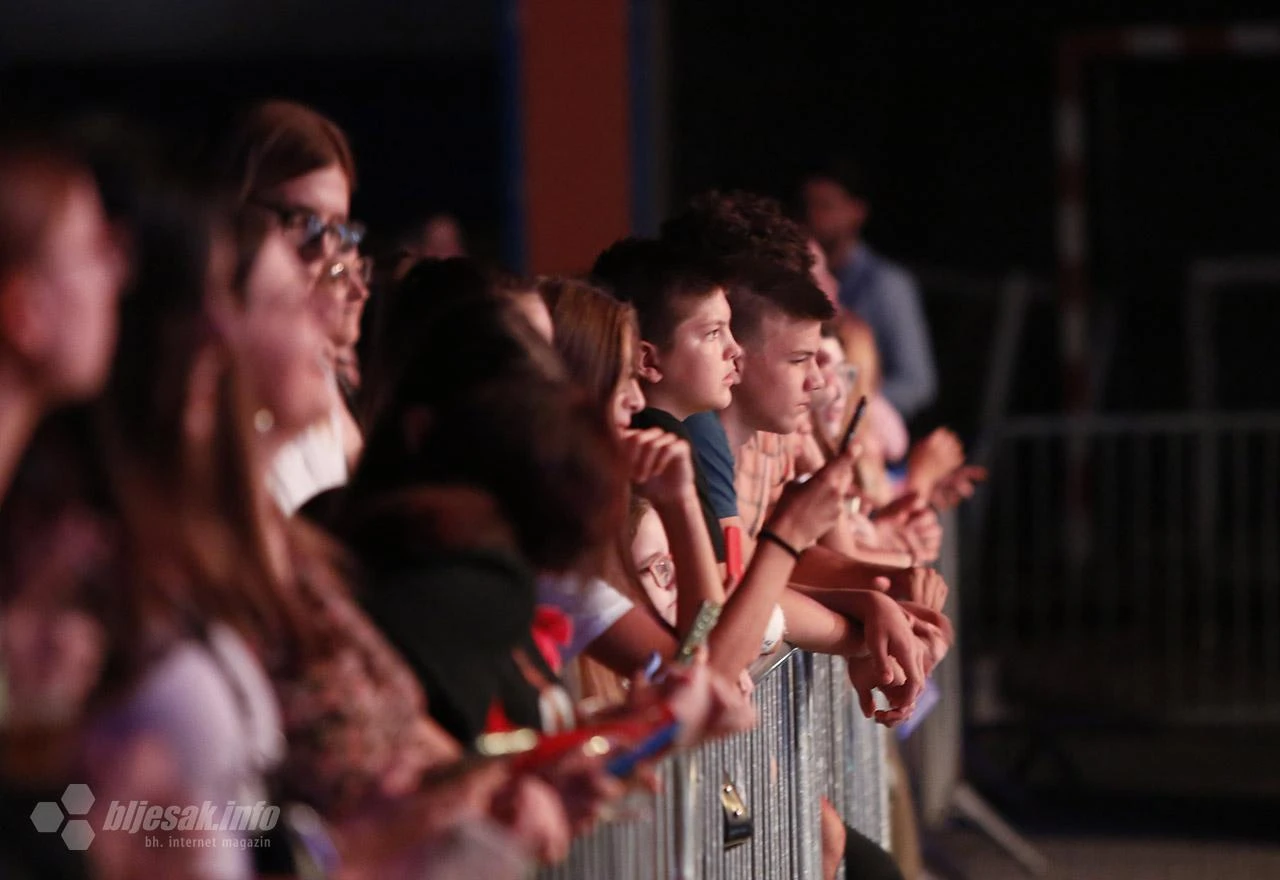 Mostar: Tonči Huljić & Madre Badessa band nastupili na Kantarevcu