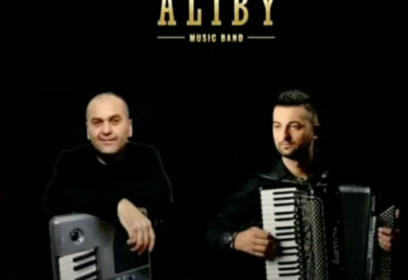 Mostar: Razgovor oca i sina preko instrumenata