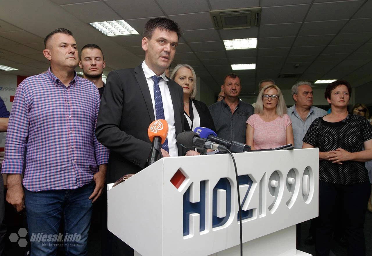 Cvitanović: Kad će 'Devedesetka' napustiti HNS