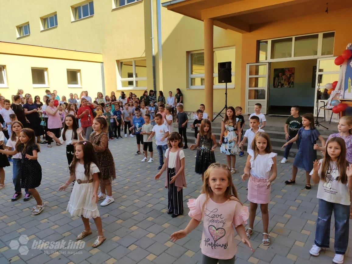 Čapljinski prvašići sjeli u školske klupe