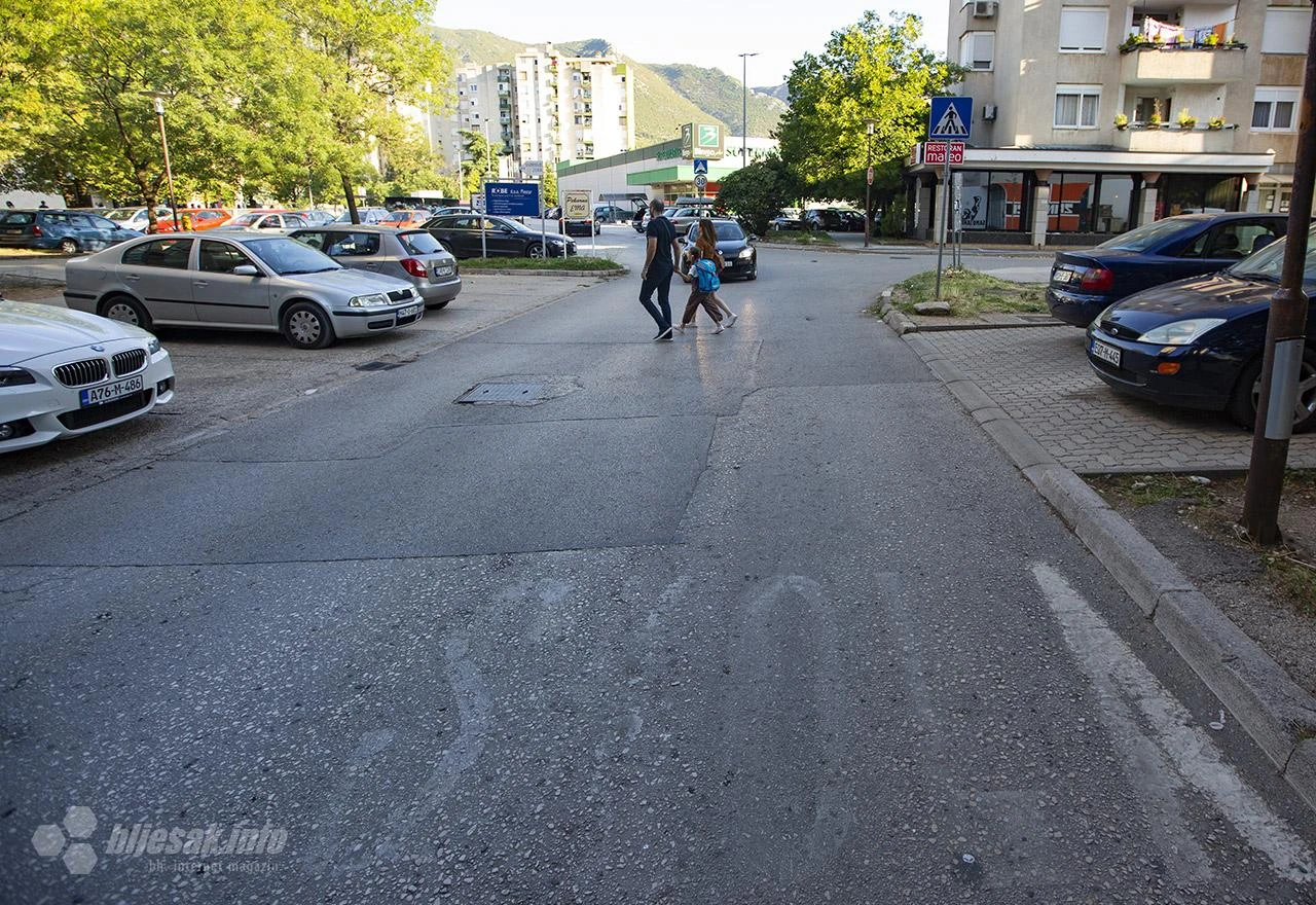 U blizini škola: Oprezno, poštujte prometne propise i ograniče brzinu 