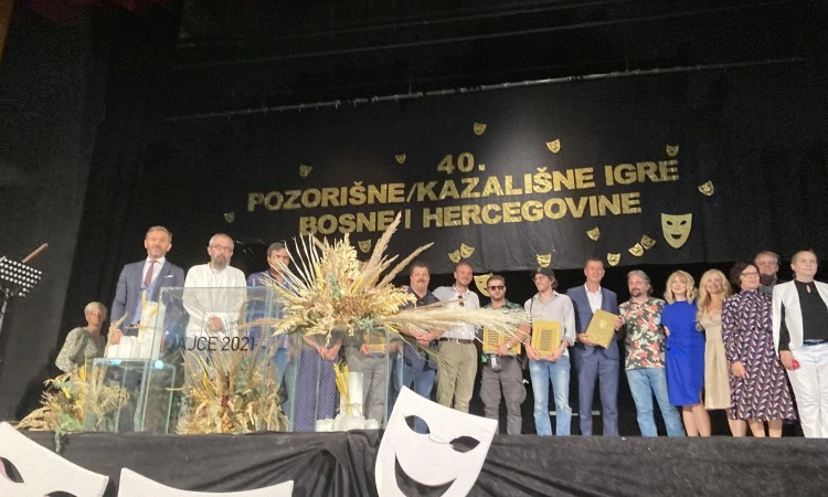 Predstavi ''Isus, Sin Čovječji'' tri nagrade u Jajcu