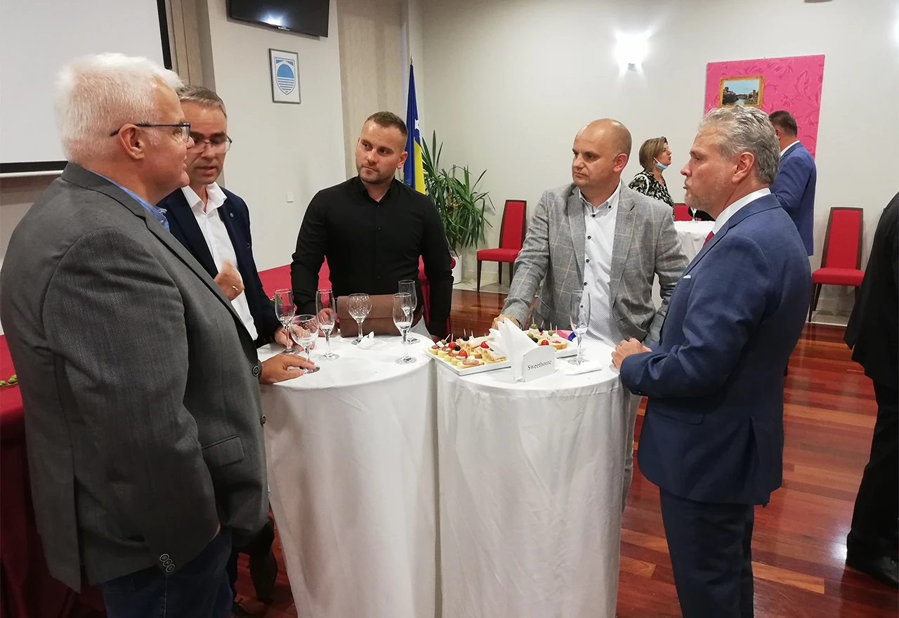 Hercegovački poduzetnici sa Sattlerom o boljoj poduzetničkoj klimi