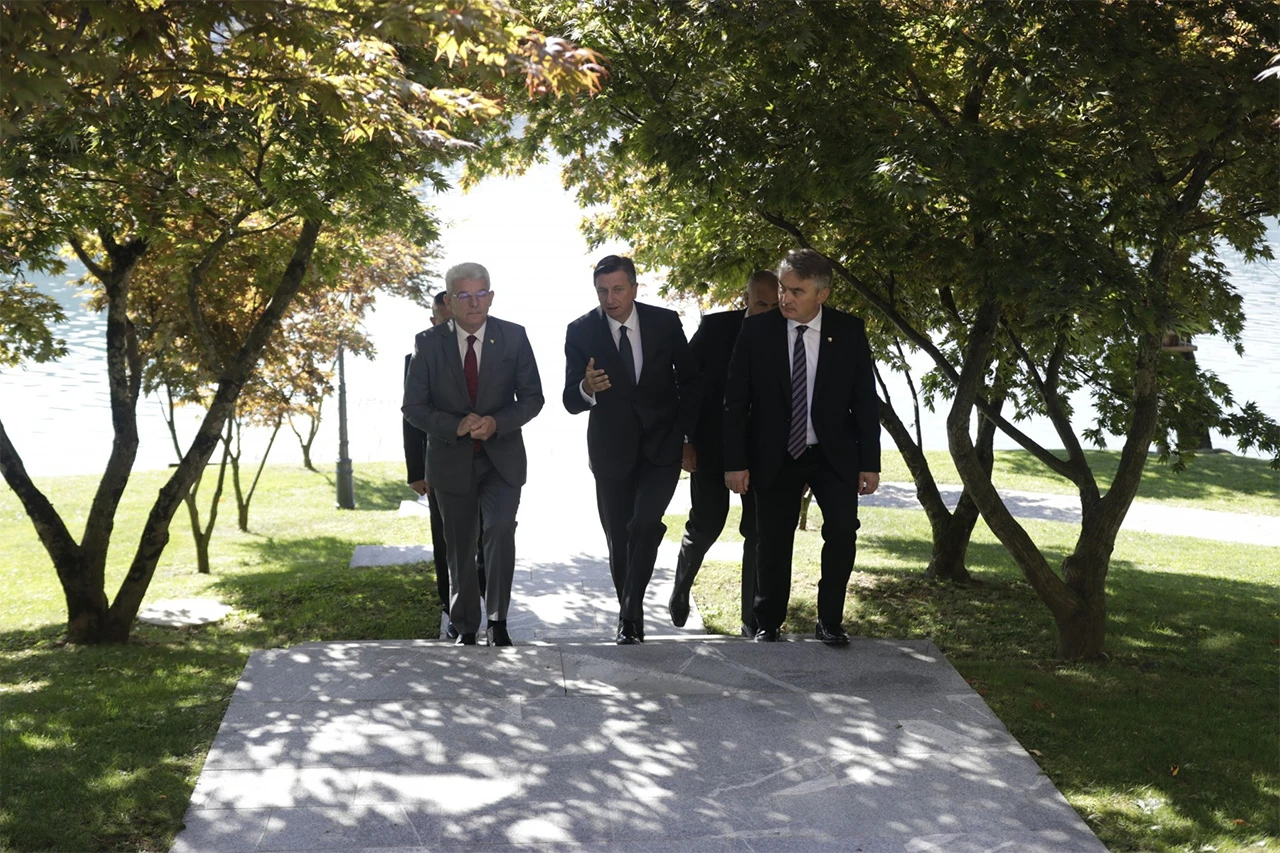 Komšić i Džaferović s Pahorom o ulozi Slovenije u europskom putu BiH