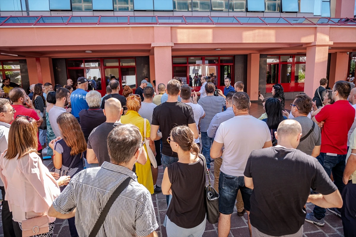 Susjedi prosvjeduju: Traže da djeca ne nose maske u školama