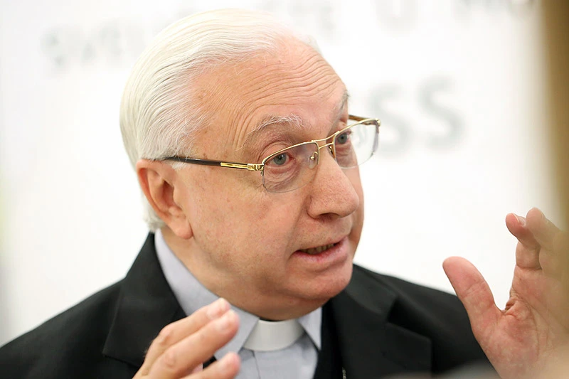 Papa Franjo prihvatio odreknuće od službe apostolskog nuncija mons. Luigija Pezzuta