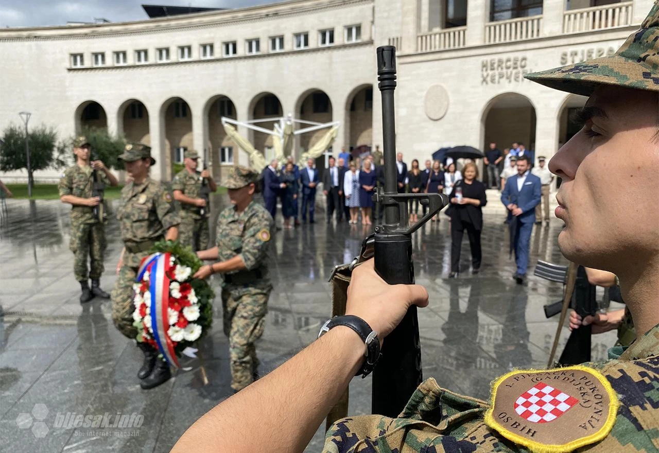 U Mostaru se obilježava 28. obljetnica utemeljenja HRHB